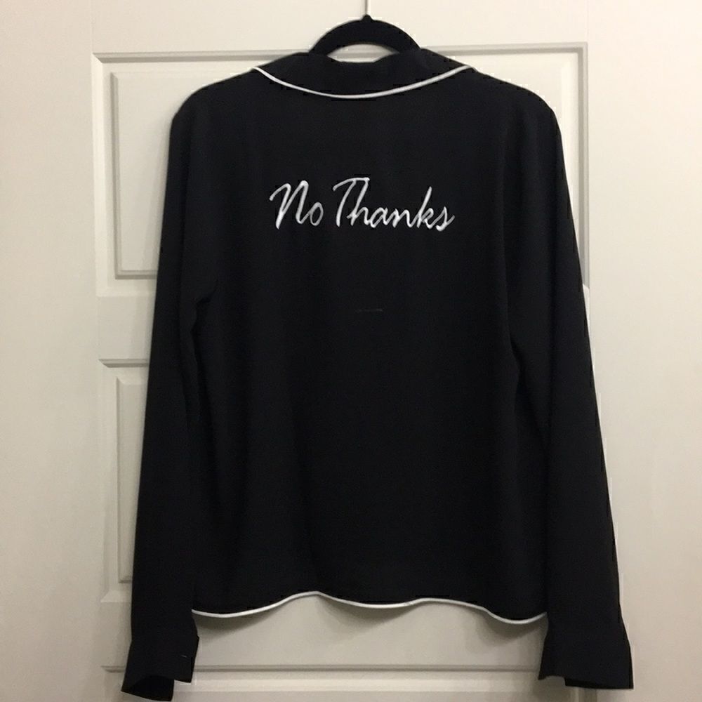 🖤 Forever 21 shirt  - Picture 2 of 4